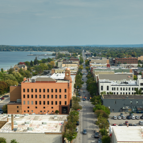 Lively Midwest Resort